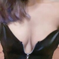 ねぇこの紐引っ張ってみる？(ウソだけど♡)