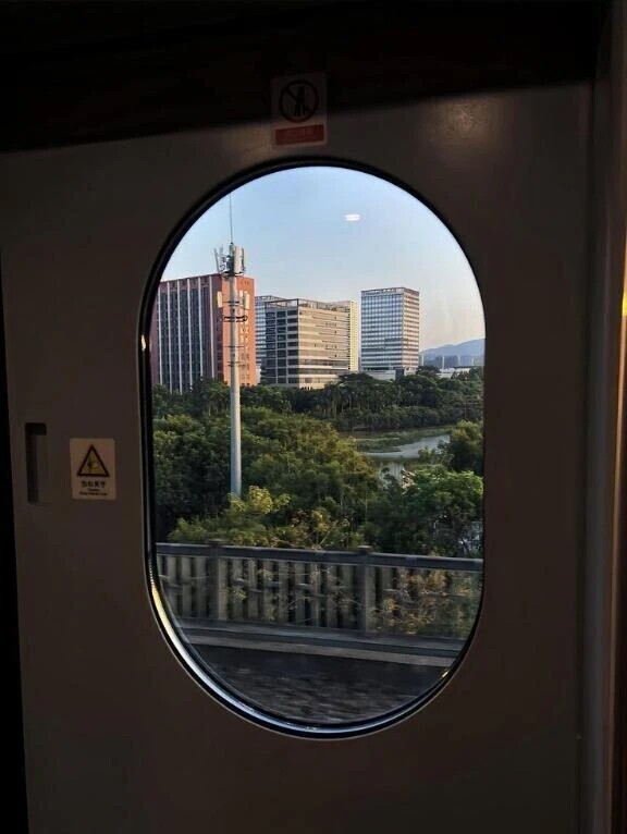 お兄さんなら知らせますか？