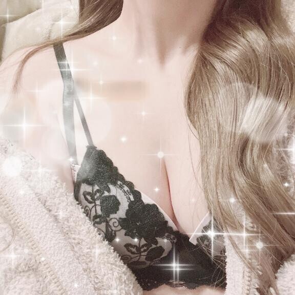 本日18時から出勤します🩷