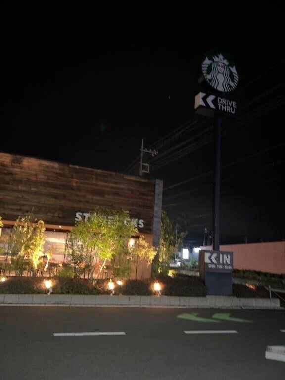 ちらっ|´-`)ﾁﾗｯ