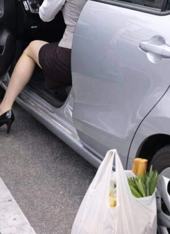 車から降りる時