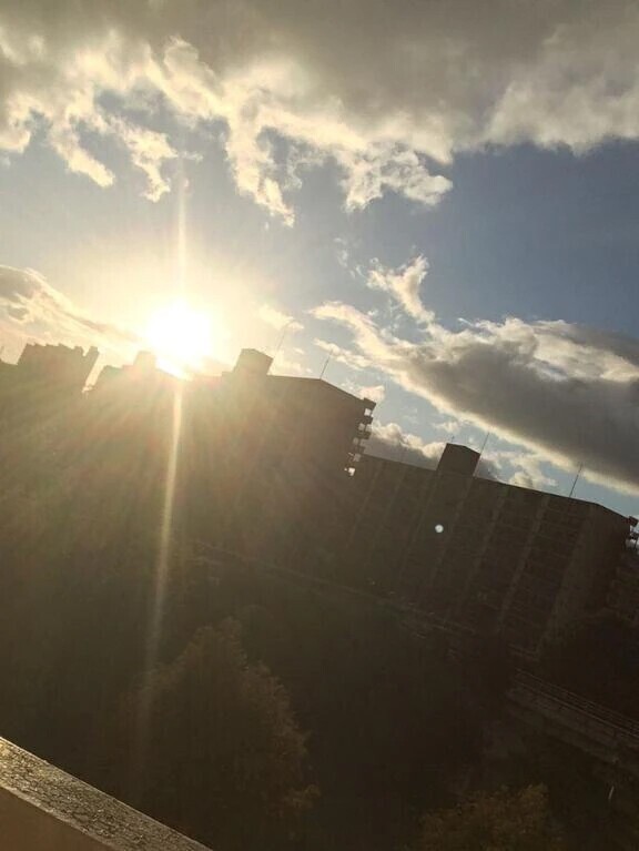仕事中に