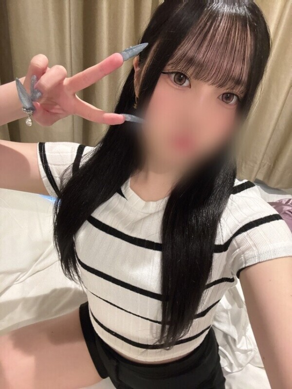 ぱんぱんッて突かれながら、『もっと●して』って泣いてた