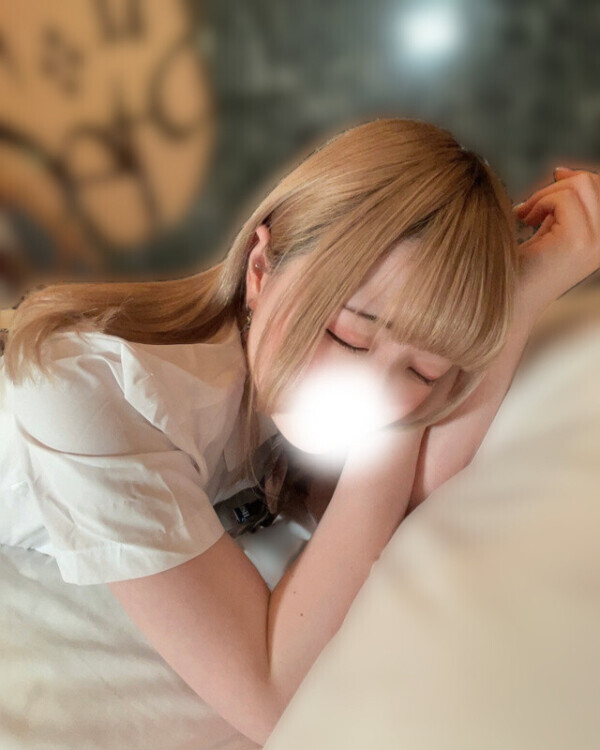 お隣あいてるよ💕