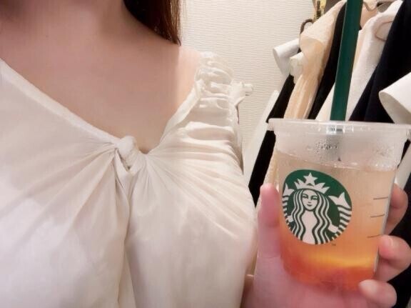 ??スタバの〇〇〇〇