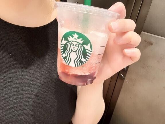 ?スタバ巨峰?