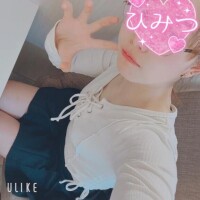 小春ひより