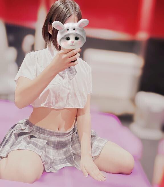 制服え??……