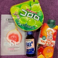 ユリ
