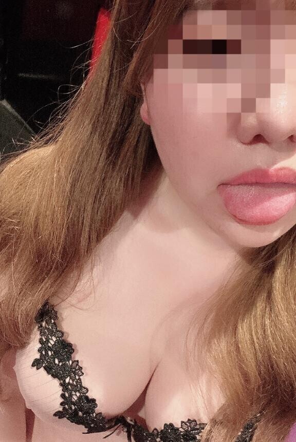 ?素人バニーの濃厚キス?