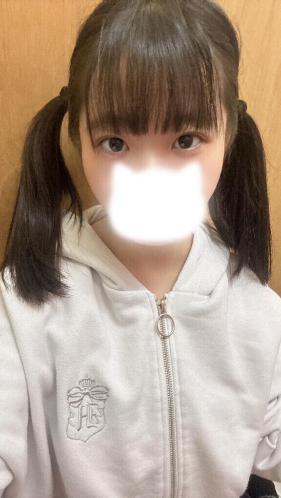 ツインテール⌒(´?-?`)⌒