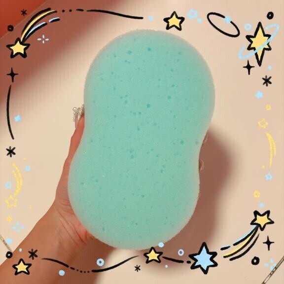 謎のスポンジ……。