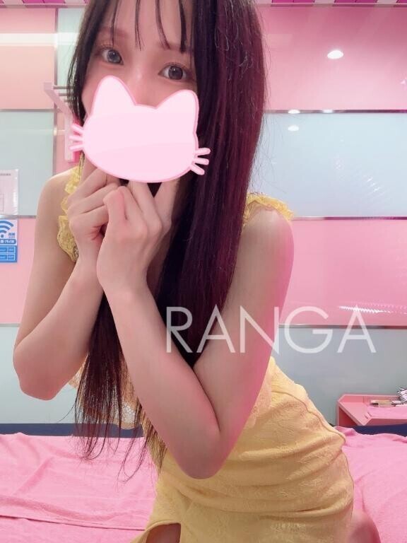 今日の衣装は💛