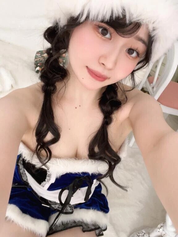 今年は青です💙