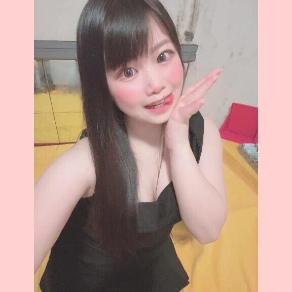 🩷出勤中っ！(´,,•ω•,,)/