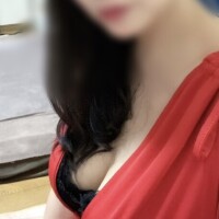 |ω•)ﾁﾗｯ