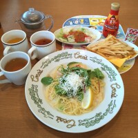 おひとり様ランチ😀🍴
