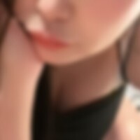 |ω•)ﾁﾗｯ