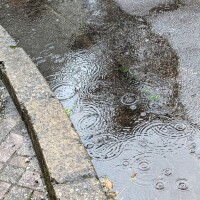 ☔