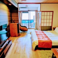 お部屋は…