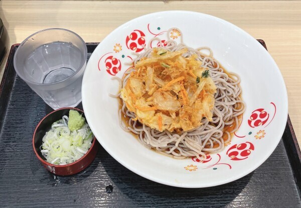 ( ⸝⸝ ˃̶᷄ ⁻̫ ˂̶᷄⸝⸝)۶◥█̆̈◤࿉∥