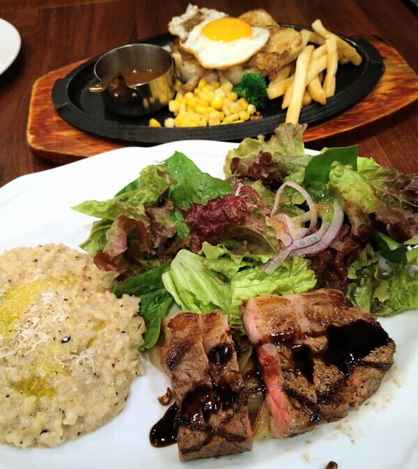 ケールのサラダじゃなくて…🥗