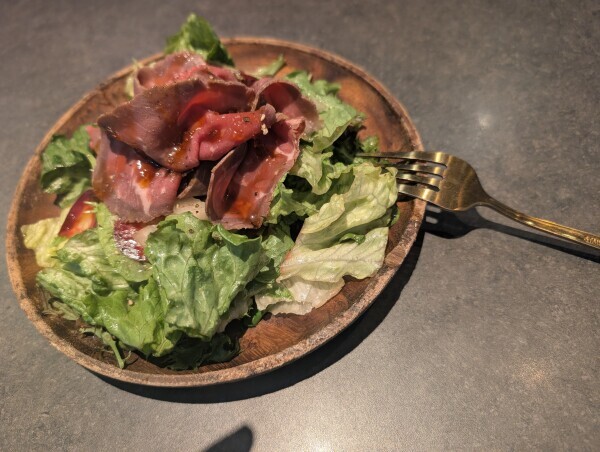 本日お昼から出勤です🐾