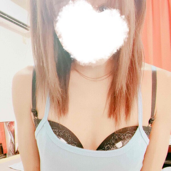 |´꒳`)ﾁﾗｯﾁﾊﾞ