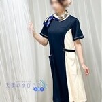 透明感満載『特別な四つん這い』