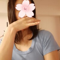 エミ