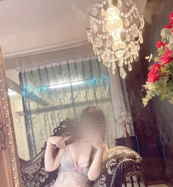 ?お部屋に入ったら恋人?