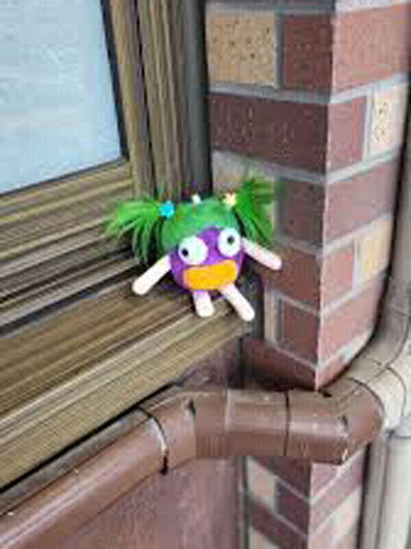 へんなのみつけたよ