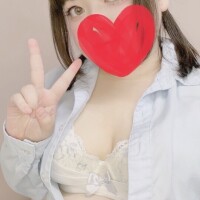 制服で撮影したよ🎀