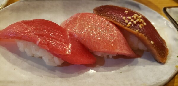 マッ○もお寿司?も大好きです?