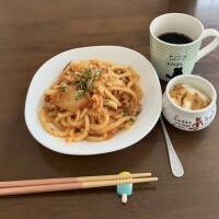 遅めのキムチうどんランチ???