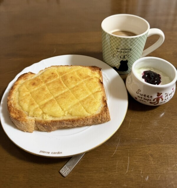 のんびり朝ごはん??