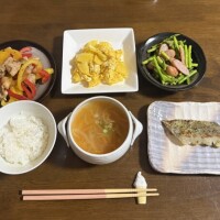 今日の夕飯は多国籍♪