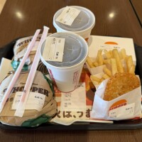 お昼はちょっと寄り道??