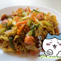 焼きそばで白米食べられる？