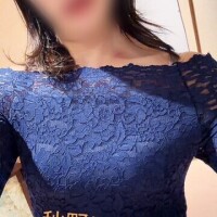 明日はお休みさせて頂きます。