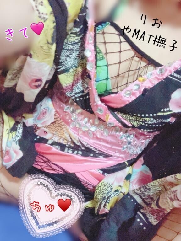 見えそうで見えない秘密は蜜の味