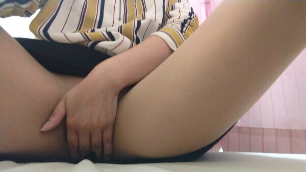 見て～