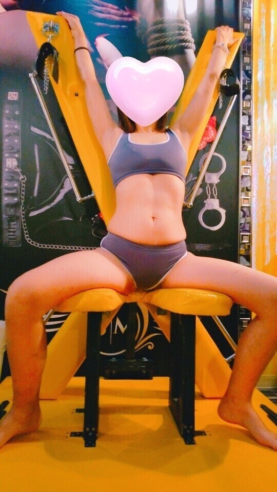 なんで謝るの？