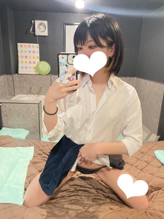|´-`)ﾁﾗﾘｽﾞﾑ