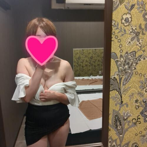 お店で待ってます😘