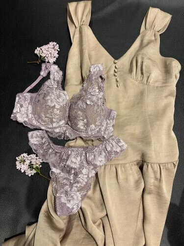 お店にいます🌸