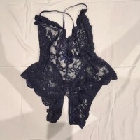 今日はドレスの下に