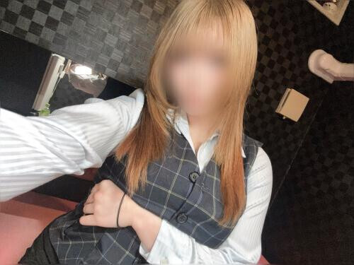 初めましてすずです♡