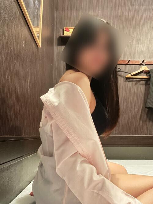 そんなに見つめないで…？♥