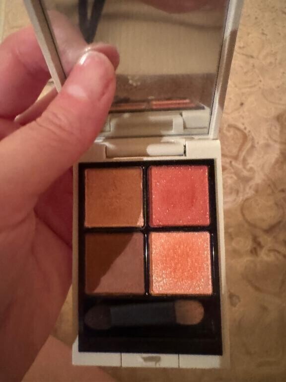 メイク姿を載せます?